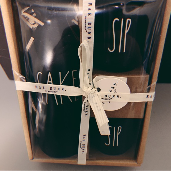 Rae Dunn New Black Sake Pitcher with 2 sip cups - Picture 6 of 8